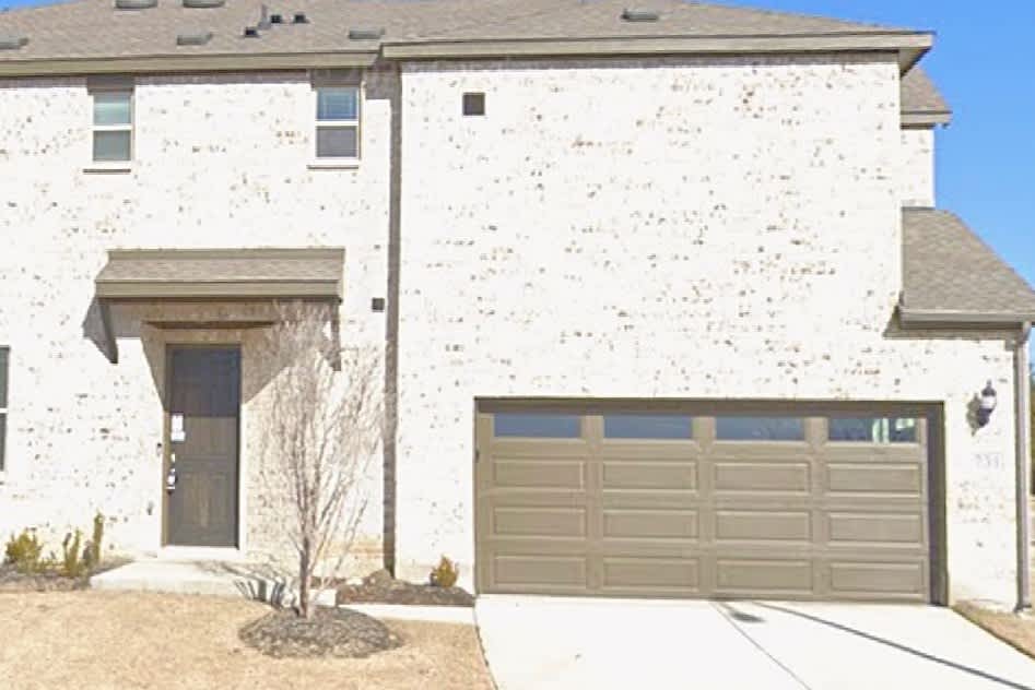 3-Bed House for Rent - 731 Bonnet Trl, Arlington, TX