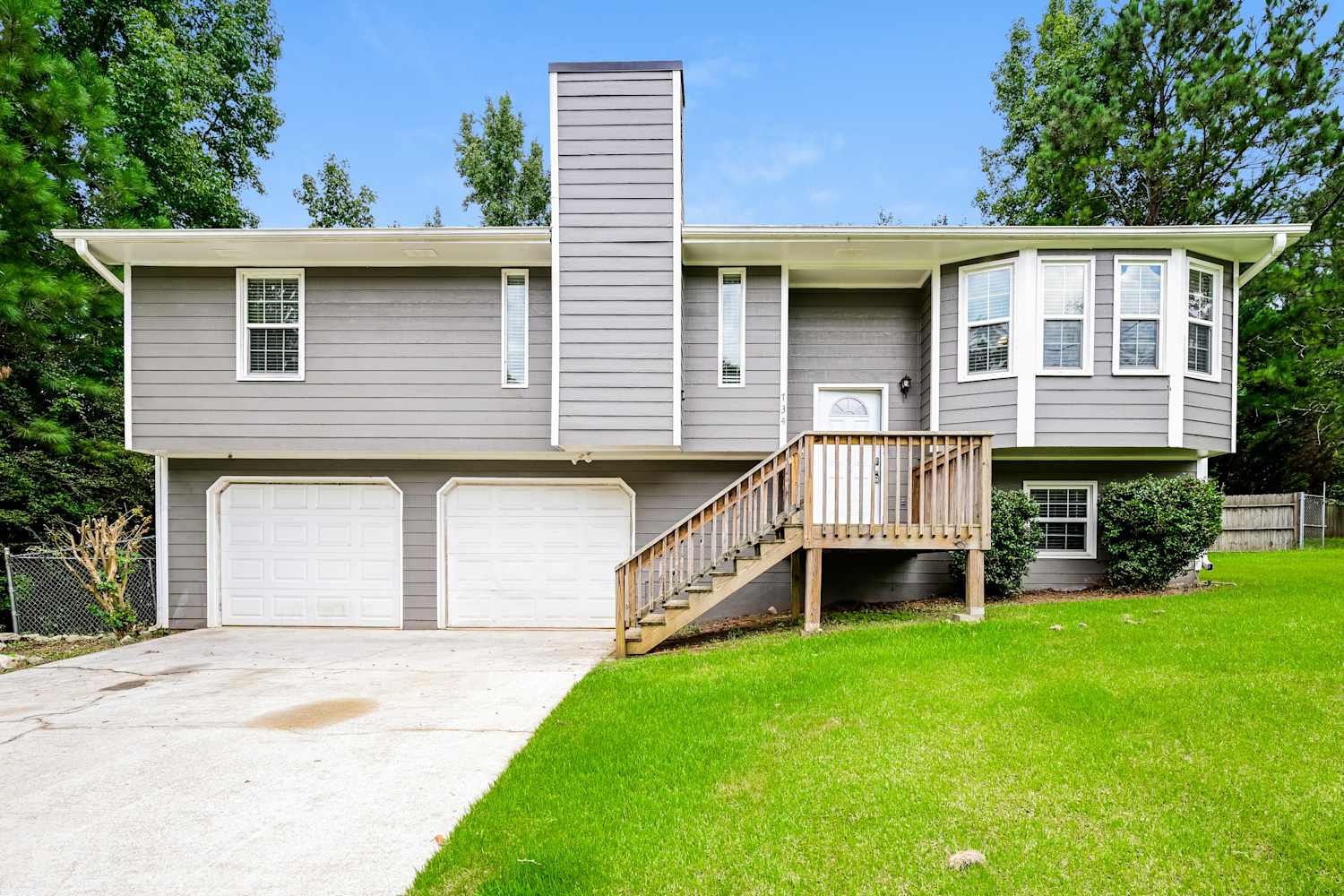 3-Bed House for Rent - 734 Shoreline Trl SE, Conyers, GA