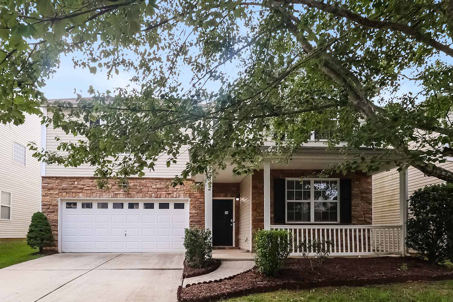 4-Bed House for Rent - 7342 Lamplighter Close Dr, Matthews, NC