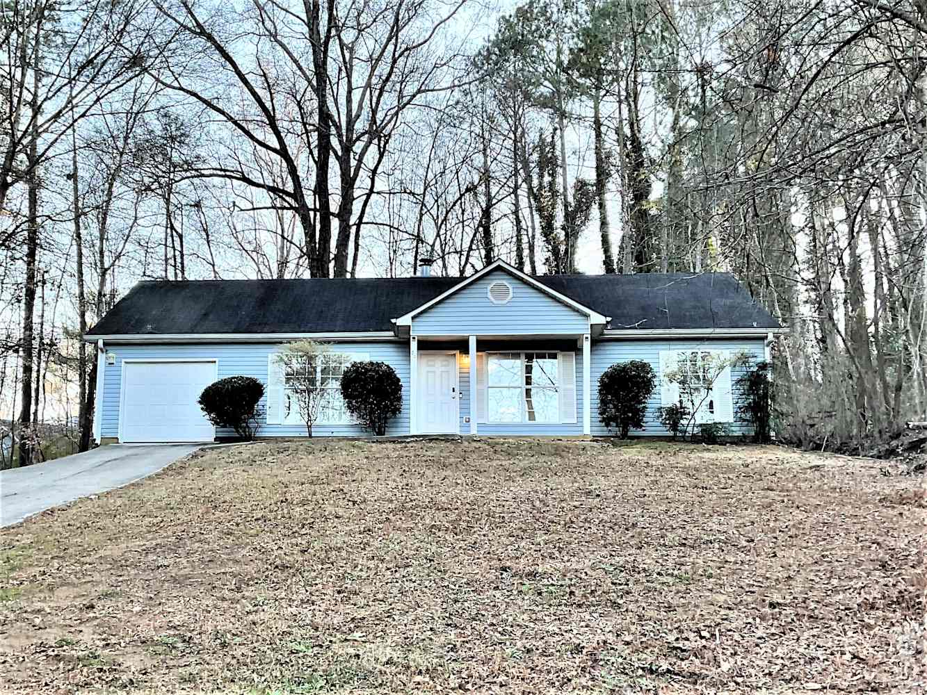 3 Bedroom House – 75 Valley Dr, Stockbridge, GA 30281