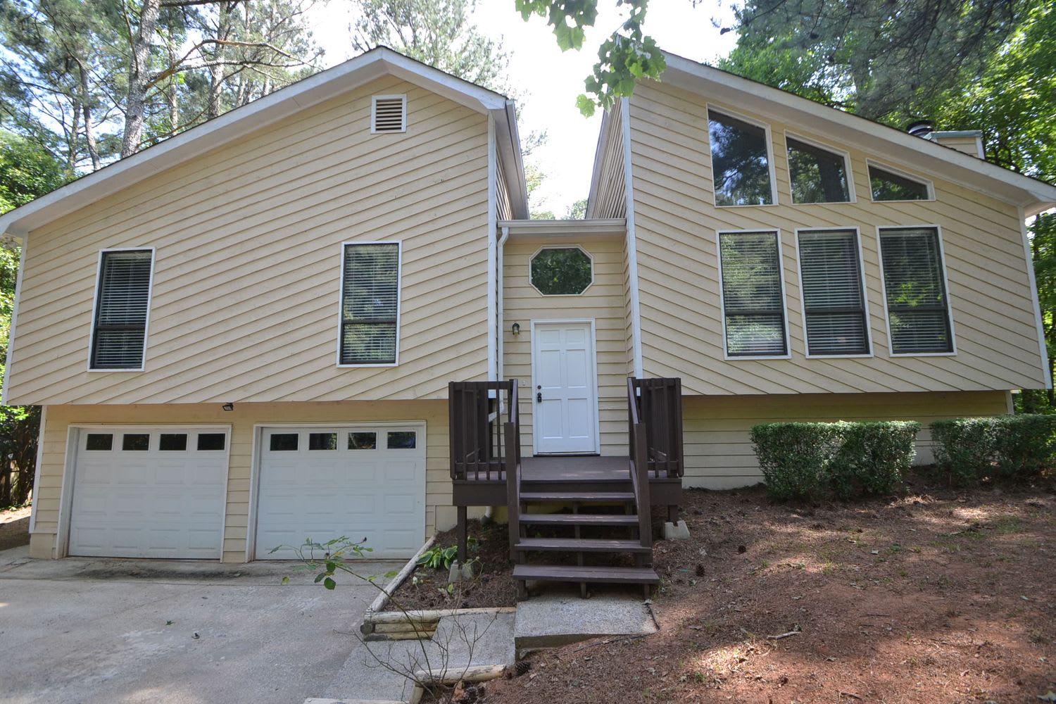 3 Bedroom House – 755 Summer Dr, Acworth, GA 30102
