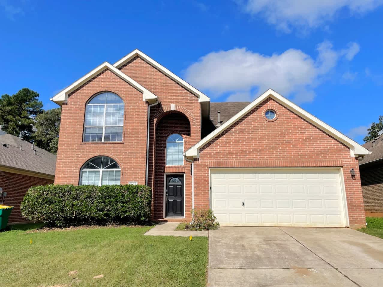 4-Bed Home at 7807 Board Xing, Conroe