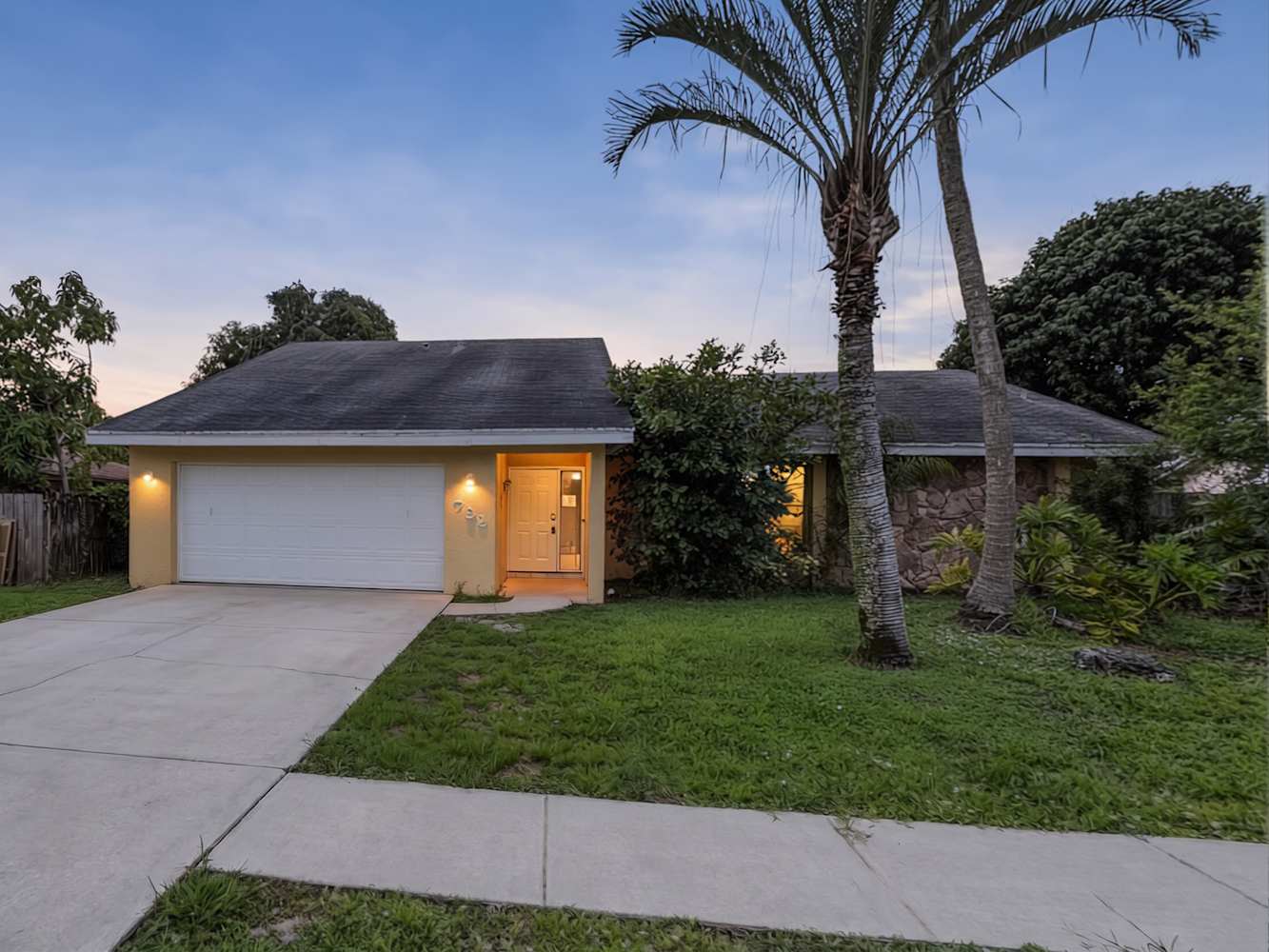 3-Bed House for Rent - 782 Ryanwood Dr, West Palm Beach, FL