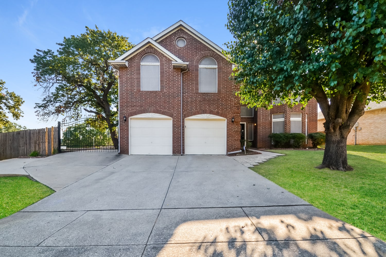 4-Bed House for Rent - 7840 Clover Leaf Dr, North Richland Hills, TX