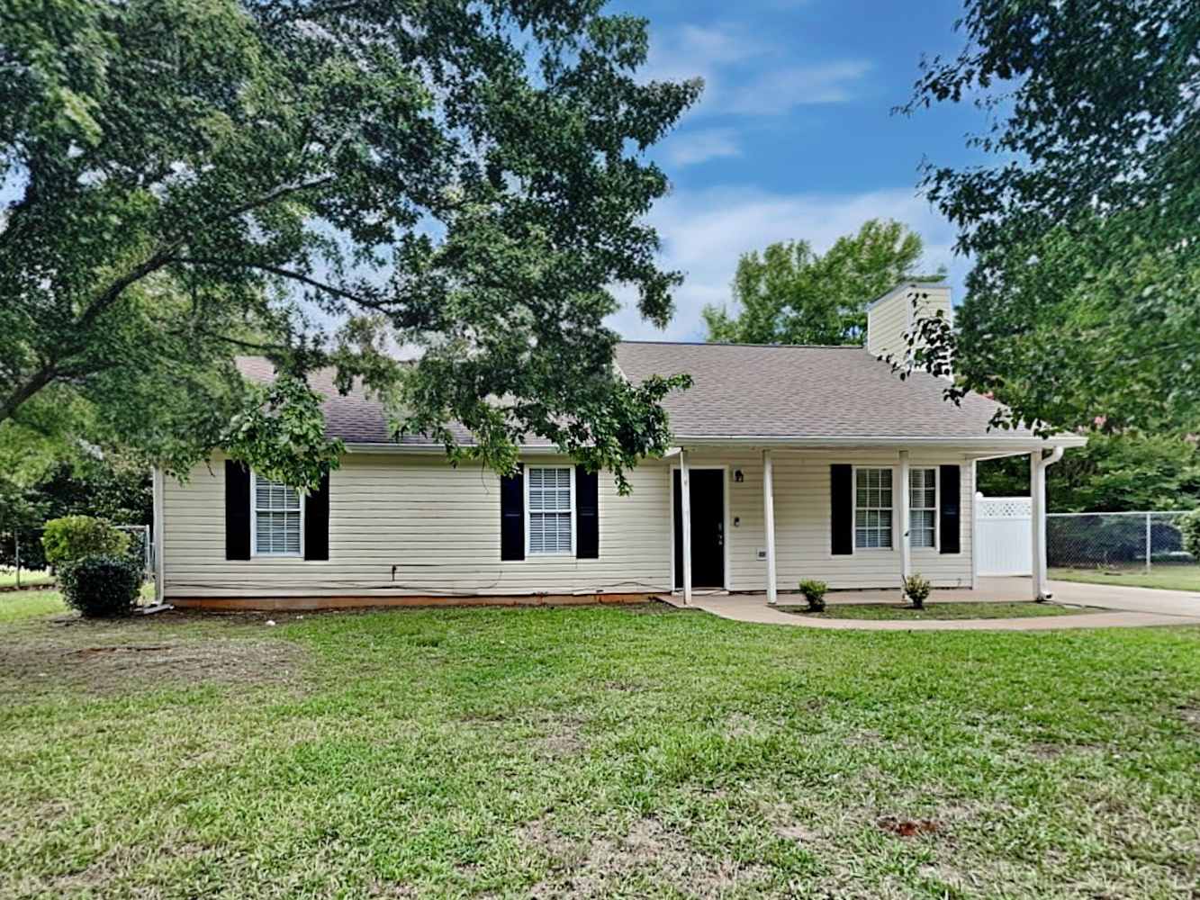 3 Bedroom House – 785 Peeksville Rd, Locust Grove, GA 30248