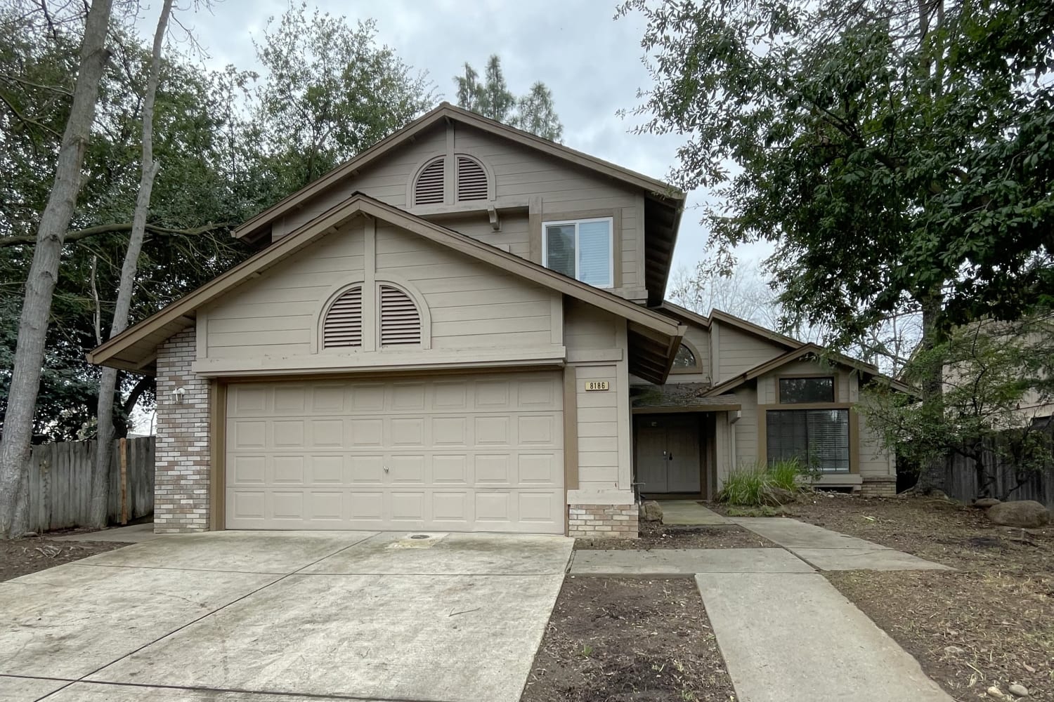 3-Bed House for Rent - 8186 Devon Park Ct, Sacramento, CA