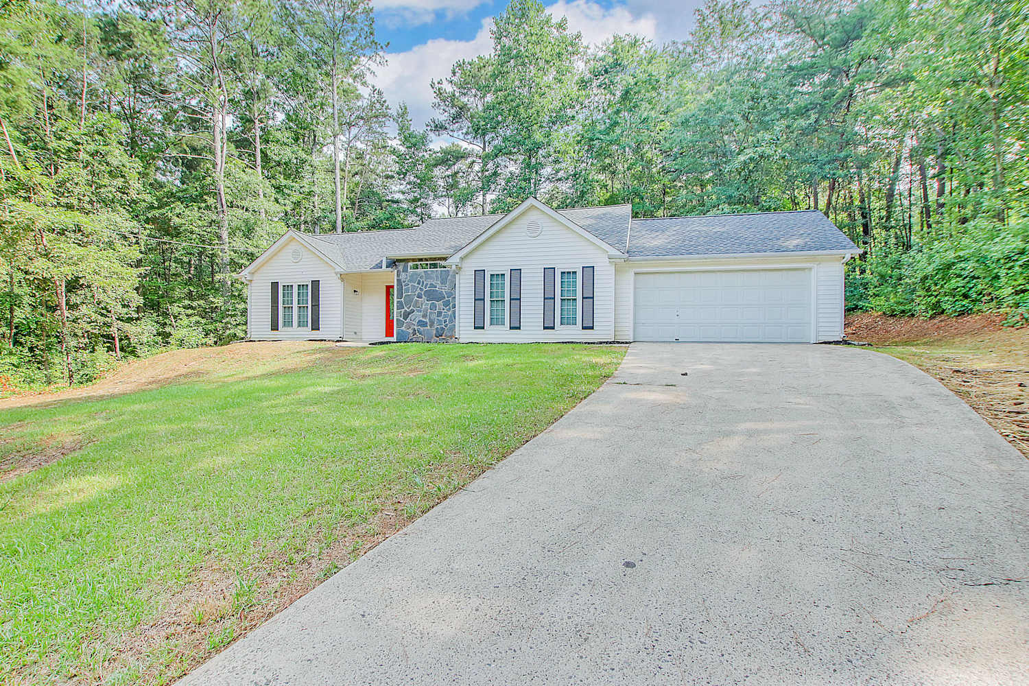 3-Bed House for Rent - 883 Columbia Ct, Canton, GA