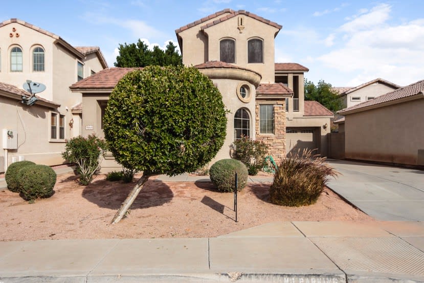 3-Bed House for Rent - 9060 E Garnet Ave, Mesa, AZ