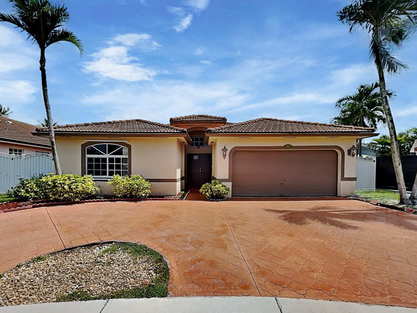 4-Bed Home in null, Miami