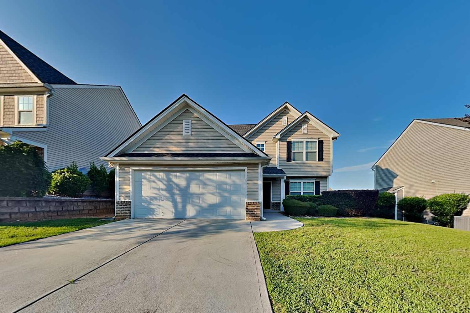 4-Bed House for Rent - 925 Donington Cir, Lawrenceville, GA