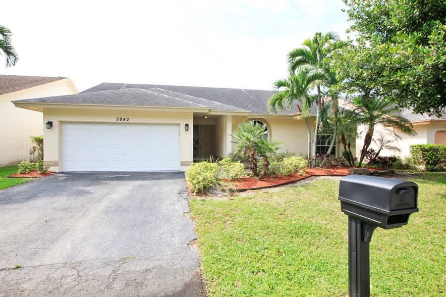 4-Bed Home in null, Coral Springs