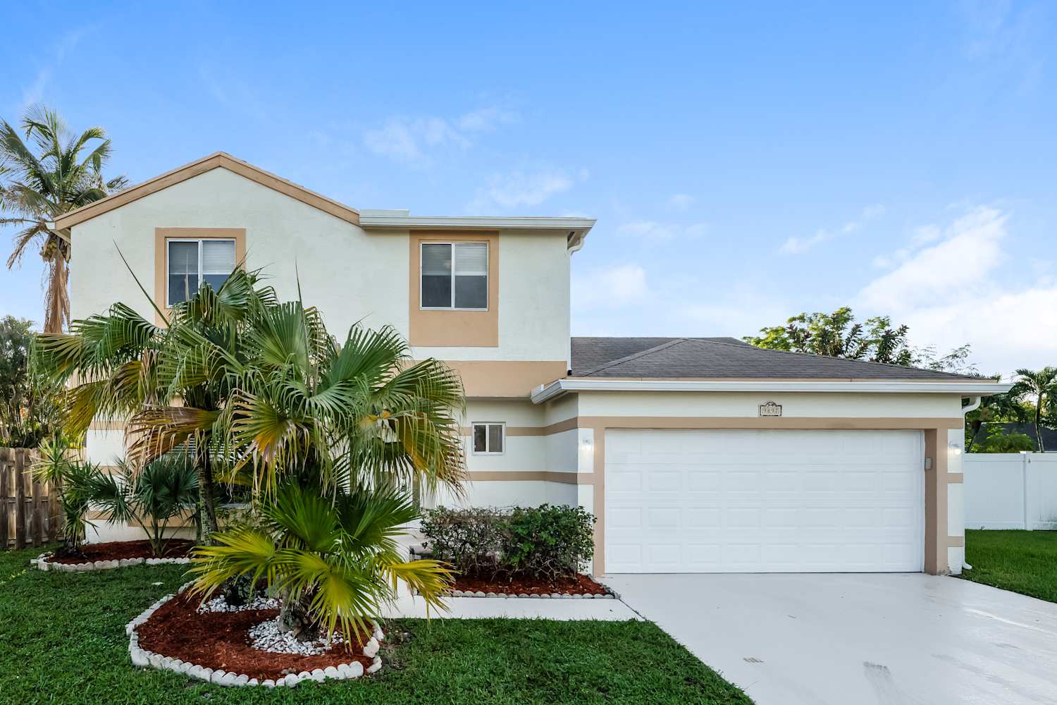 3-Bed House for Rent - 9897 Moss Pond Dr, Boca Raton, FL